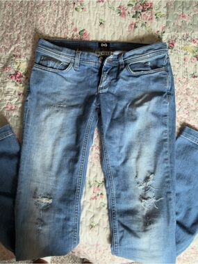 Authentic Dolce & Gabbana ripped jeans size 28